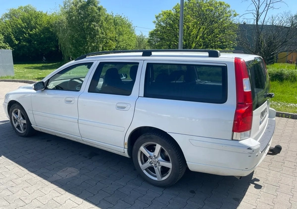 Volvo V70 cena 16900 przebieg: 303734, rok produkcji 2006 z Kraków małe 254